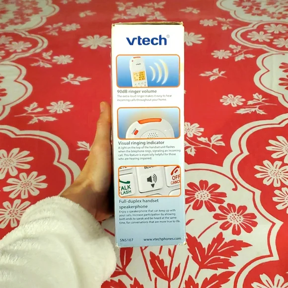 VTech Amplified Accessory Handset with Big Buttons - Picture 3 of 8